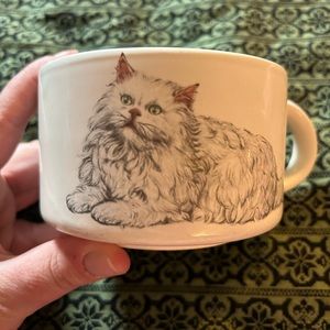 VTG Persian Cat Soup Mug, no chips or cracks. Unbranded.